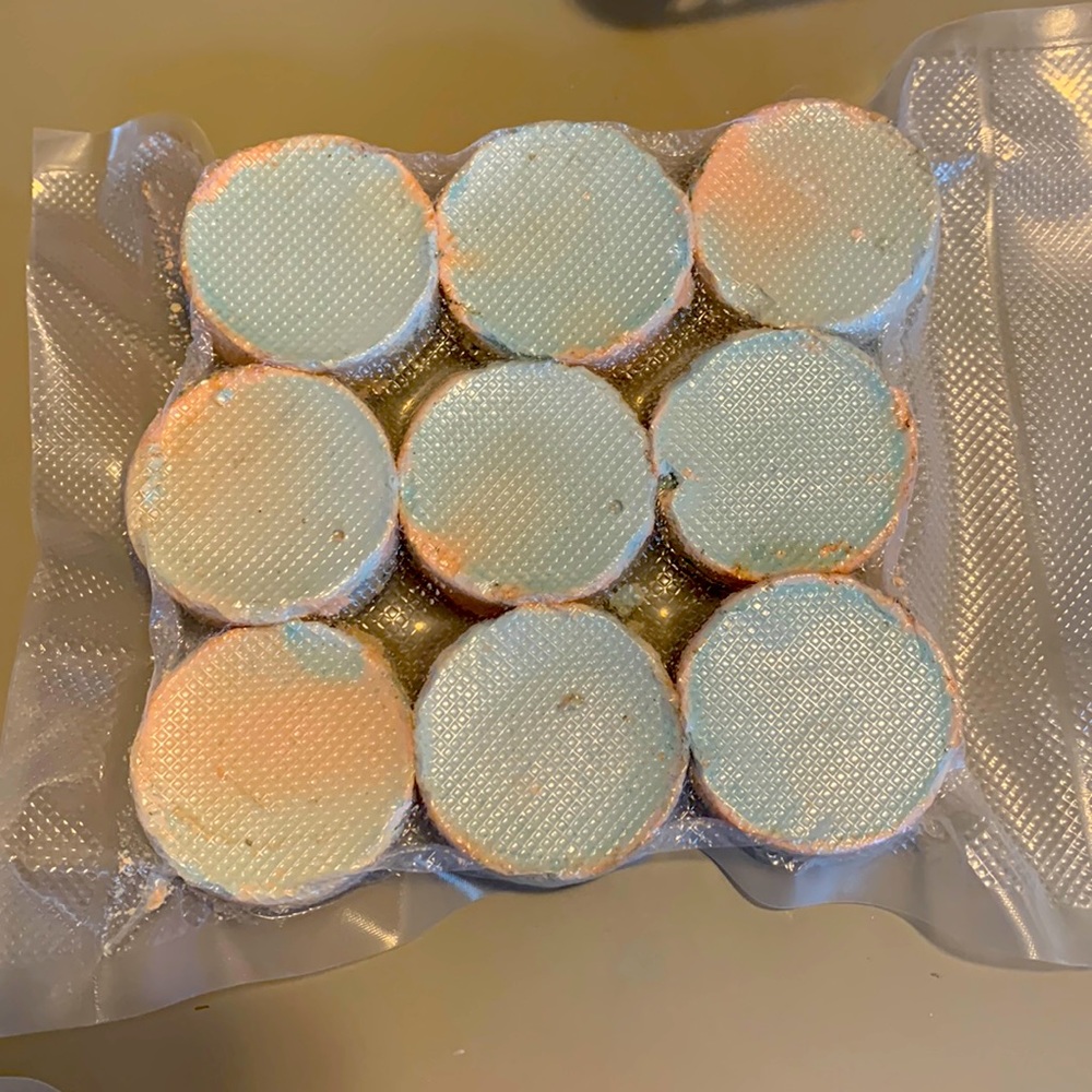 9 pack of pucks